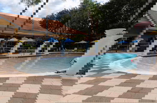 Photo 47 - Townhome Jacuzzi Grill 10 min Disney