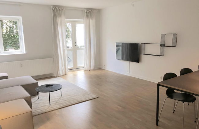 Spacious 1-bed in Frederiksberg w Balcony - Foto 1