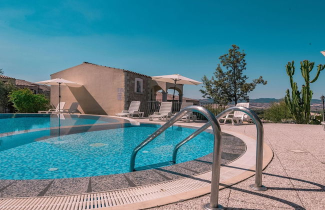 Apartment in Badus With Communal Pool - Foto 10