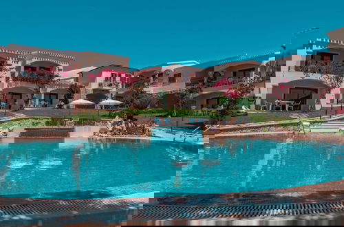 Foto 6 - Apartment in Badus With Communal Pool