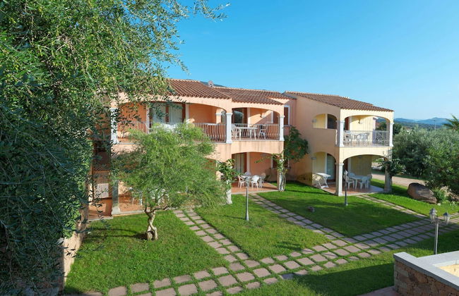 Apartment in Badus With Communal Pool - Foto 27