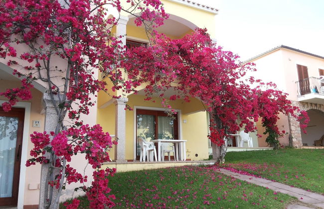 Apartment in Badus With Communal Pool - Foto 28