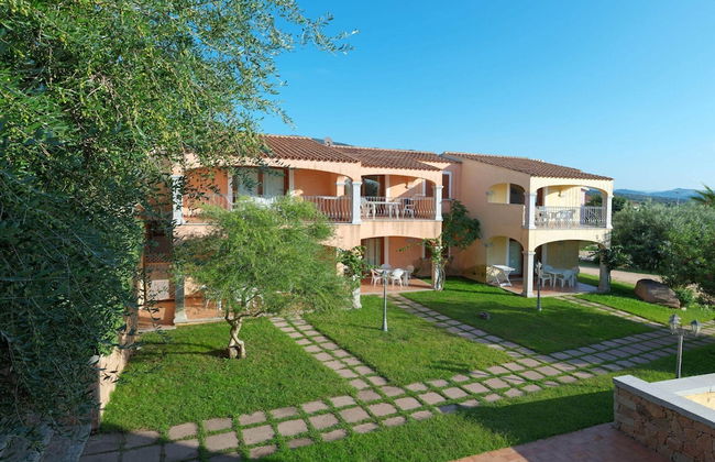 Apartment in Badus With Communal Pool - Foto 20