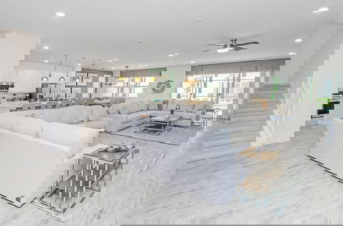 Foto 18 - Upstay - Magic Mansion w Pool-spa-cinema-games
