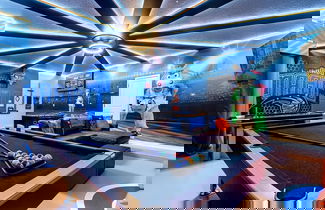 Foto 1 - Upstay - Magic Mansion w Pool-spa-cinema-games