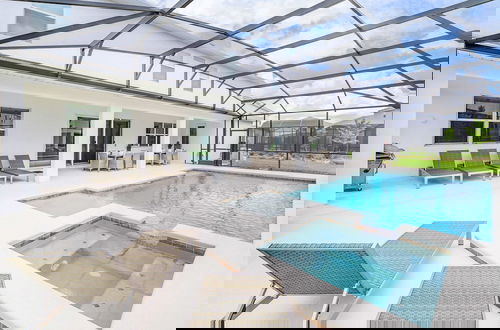 Foto 3 - Upstay - Magic Mansion w Pool-spa-cinema-games