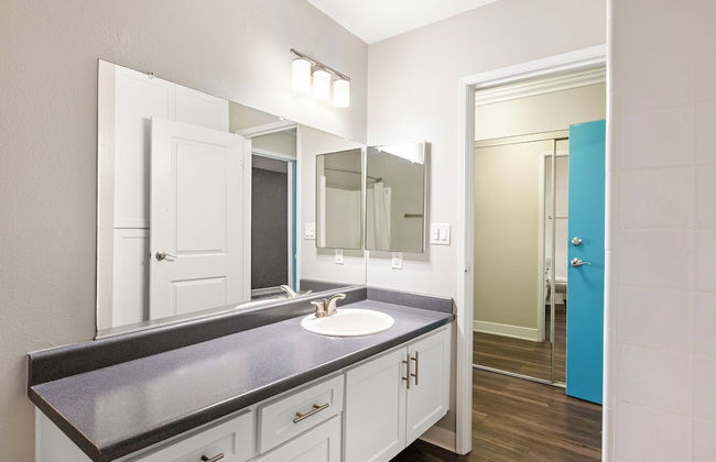 1200 Riverside - Foto 10