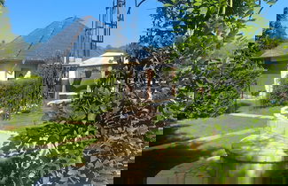 Foto 1 - Bewitching Apartment With Garden and Terrace