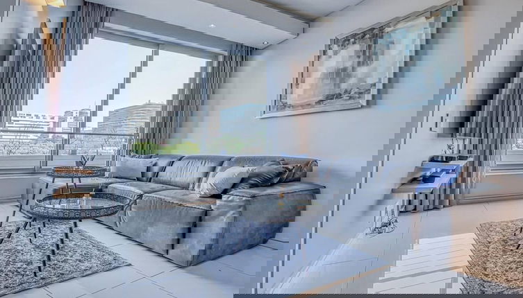 Photo 1 - Luxury 1 Bed Apartment at The Capital on the Park