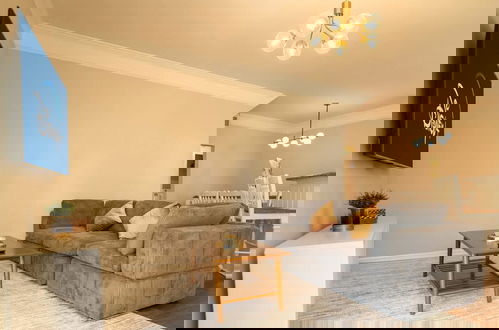 Foto 5 - Magical Themed 3BR Townhouse Near the Parks