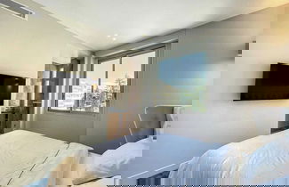 Foto 3 - Apartment With Sea View Terrace