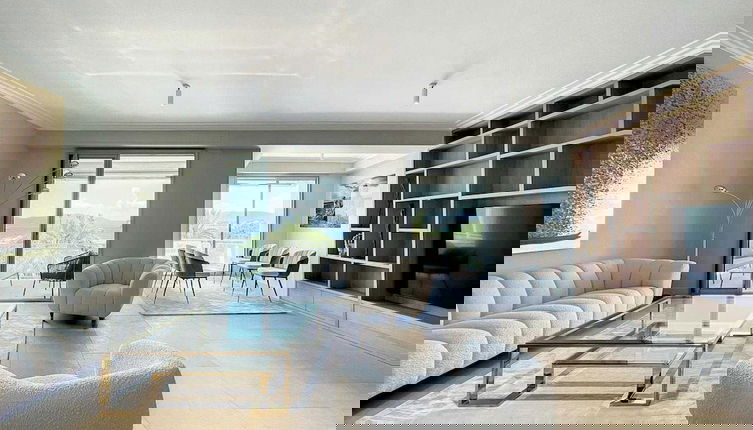 Foto 1 - Apartment With Sea View Terrace