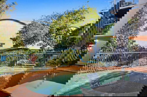 Foto 12 - Castaways Cove by Stay Noosa