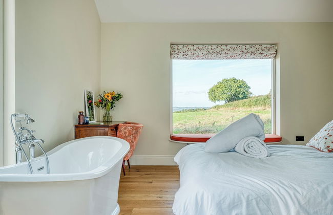 The Cider Barn - Gorgeous 2BD Near Bath - Photo 11