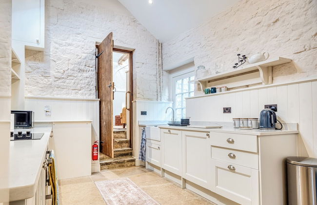 The Cider Barn - Gorgeous 2BD Near Bath - Photo 15