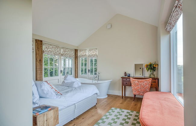 The Cider Barn - Gorgeous 2BD Near Bath - Photo 10