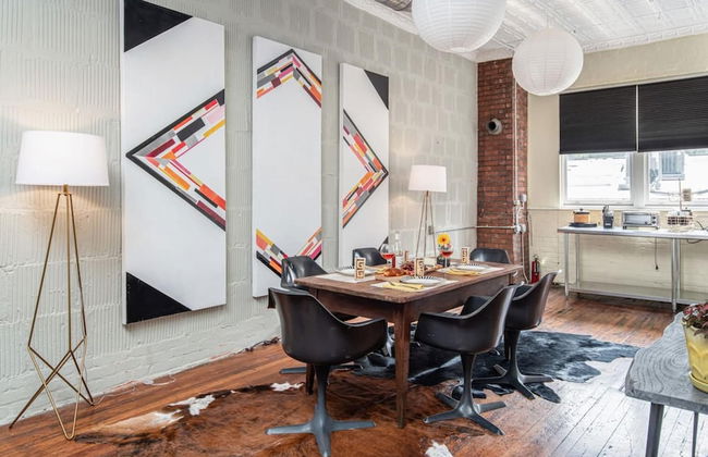 High-design Loft on Historic Alley Park Free - Foto 27