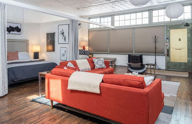 High-design Loft on Historic Alley Park Free - Foto 7