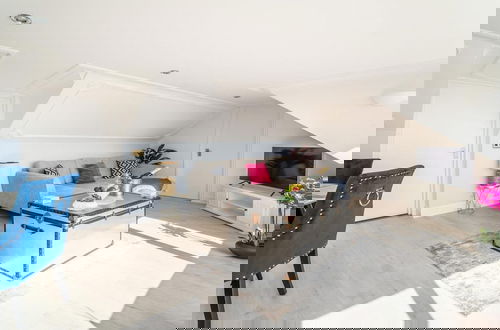 Foto 11 - Stunning Sea View Penthouse 2 Bedroom 2 Bathroom
