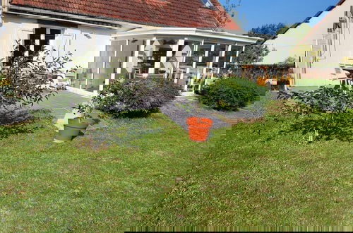 Foto 34 - Pleasant Holiday Home Near the D-day Beaches