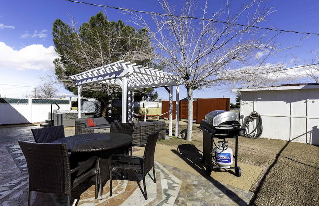 Stargazing Retreat Hot Tub BBQ Fire Pit Games - Photo 34