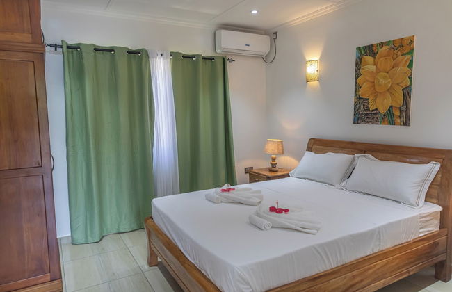 Yvon's Tropical Villa - Foto 11