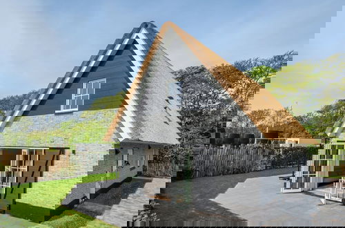 Foto 11 - New Thatched Villa Near the Beach