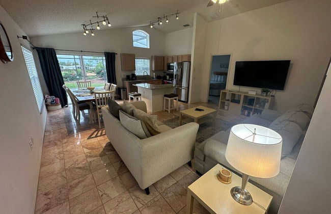 Golf Front Villa With Upgrades! - Foto 7