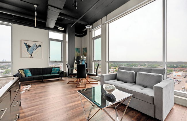 Bright Suites Finch West by GLOBALSTAY - Photo 1