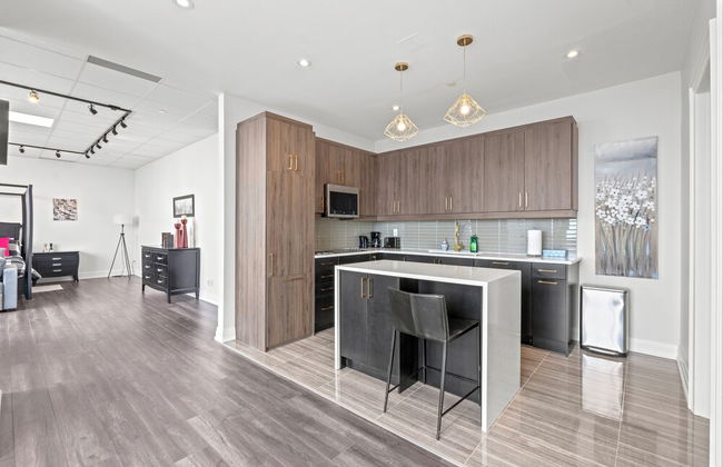 Bright Suites Finch West by GLOBALSTAY - Photo 19