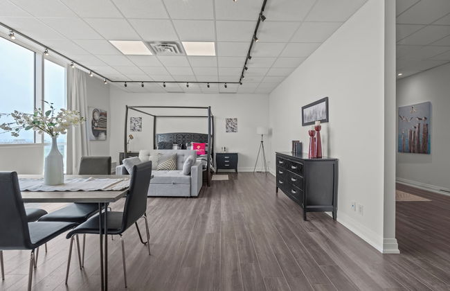 Bright Suites Finch West by GLOBALSTAY - Photo 7