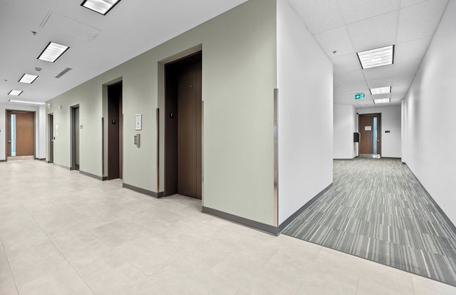 Bright Suites Finch West by GLOBALSTAY - Photo 36