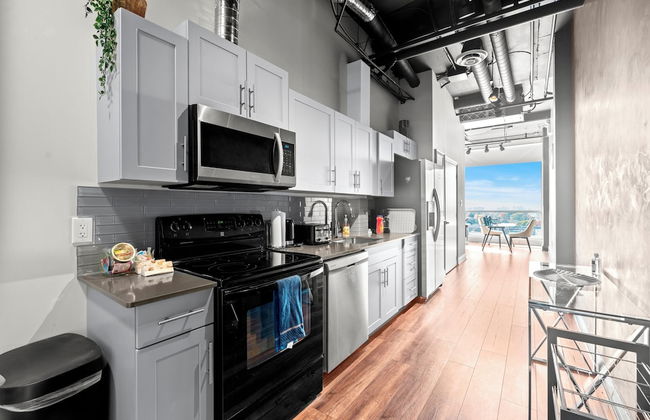 Bright Suites Finch West by GLOBALSTAY - Photo 16