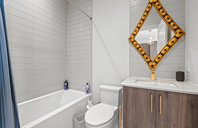 Bright Suites Finch West by GLOBALSTAY - Photo 34