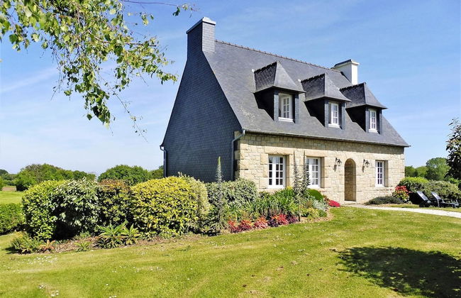 Breton Holiday Home on the Pink Granite Coast - Foto 1
