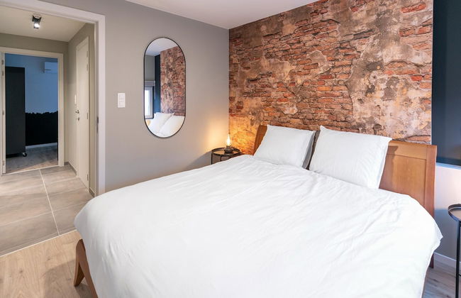 Duplex Apartment in the Shopping Street of Maasmechelen - Foto 10