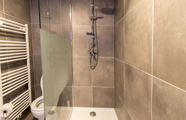 Duplex Apartment in the Shopping Street of Maasmechelen - Foto 47