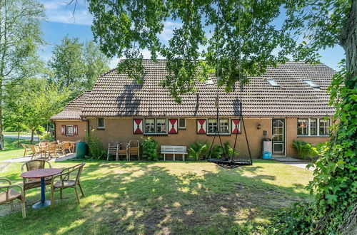 Photo 28 - Holiday Home in the Centre of Giethoorn