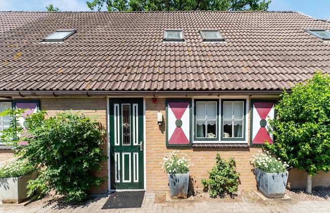 Group Home in Giethoorn With Waterside Terrace - Foto 2