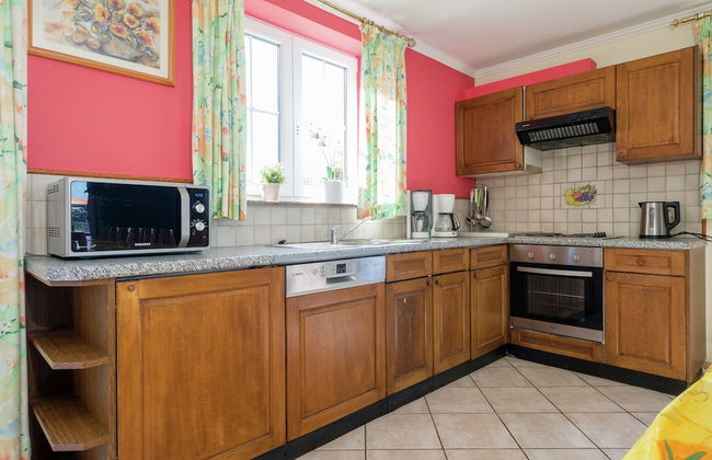 Spacious Holiday Home in Chodes With Sauna - Foto 24