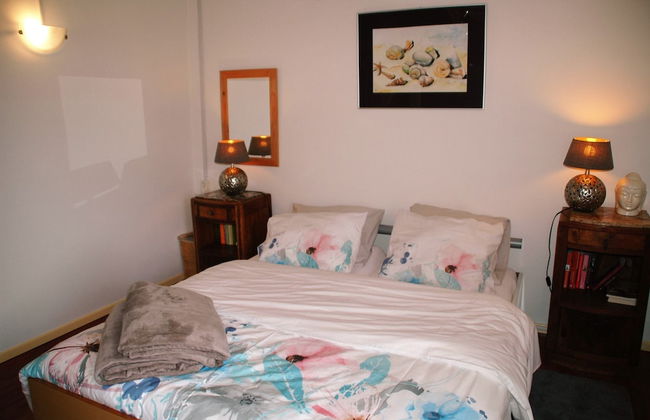 Romantic Cottage With Shared Swimming Pool - Photo 11