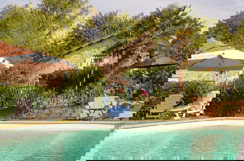 Photo 35 - Romantic Cottage With Shared Swimming Pool