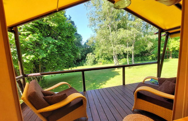 Romantic Cottage With Shared Swimming Pool - Photo 34