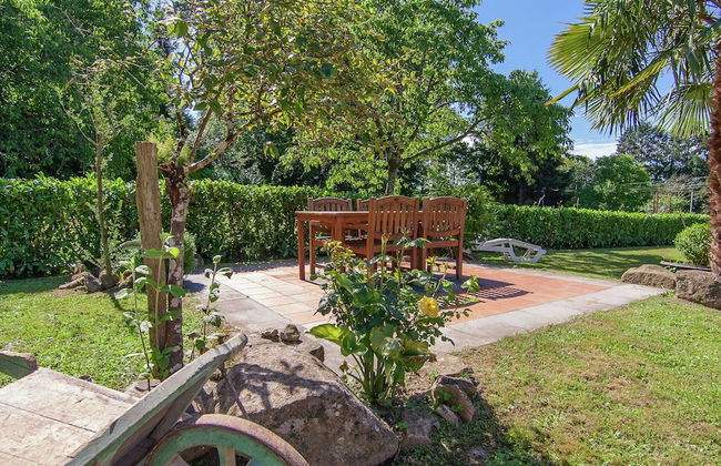 Romantic Cottage With Shared Swimming Pool - Photo 38