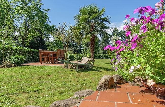 Romantic Cottage With Shared Swimming Pool - Photo 72