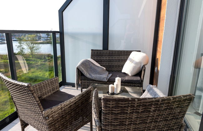 Apartment Overlooking the River, Sauna, Dziwnow - Foto 29