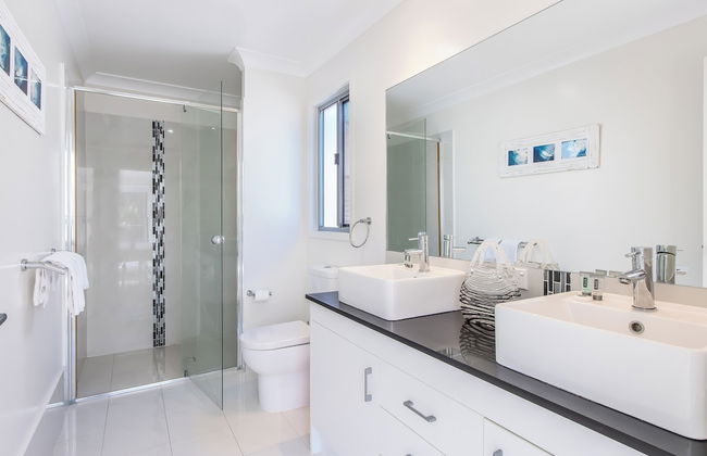 Coastal Charm on Casuarina Way - Foto 23