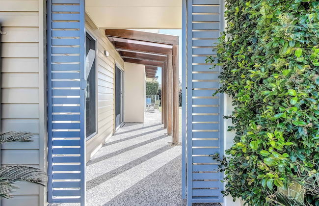Coastal Charm on Casuarina Way - Foto 27