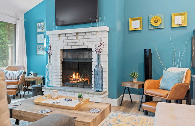 Trail House by Avantstay Walk to Creek + Deck - Photo 5