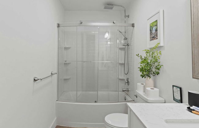 Trail House by Avantstay Walk to Creek + Deck - Photo 25